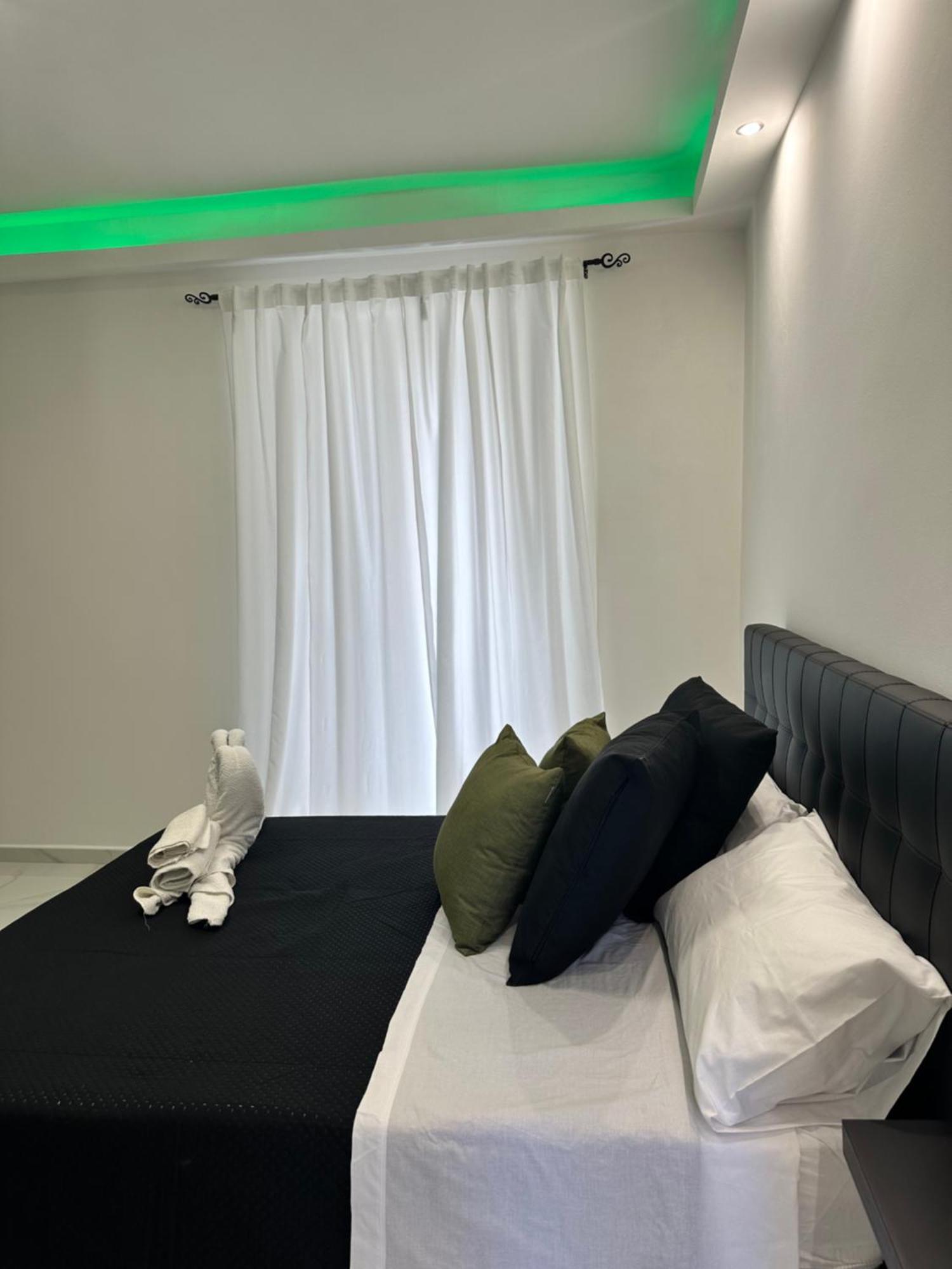 La Dimora Di Dominique Apartment Bari Luaran gambar