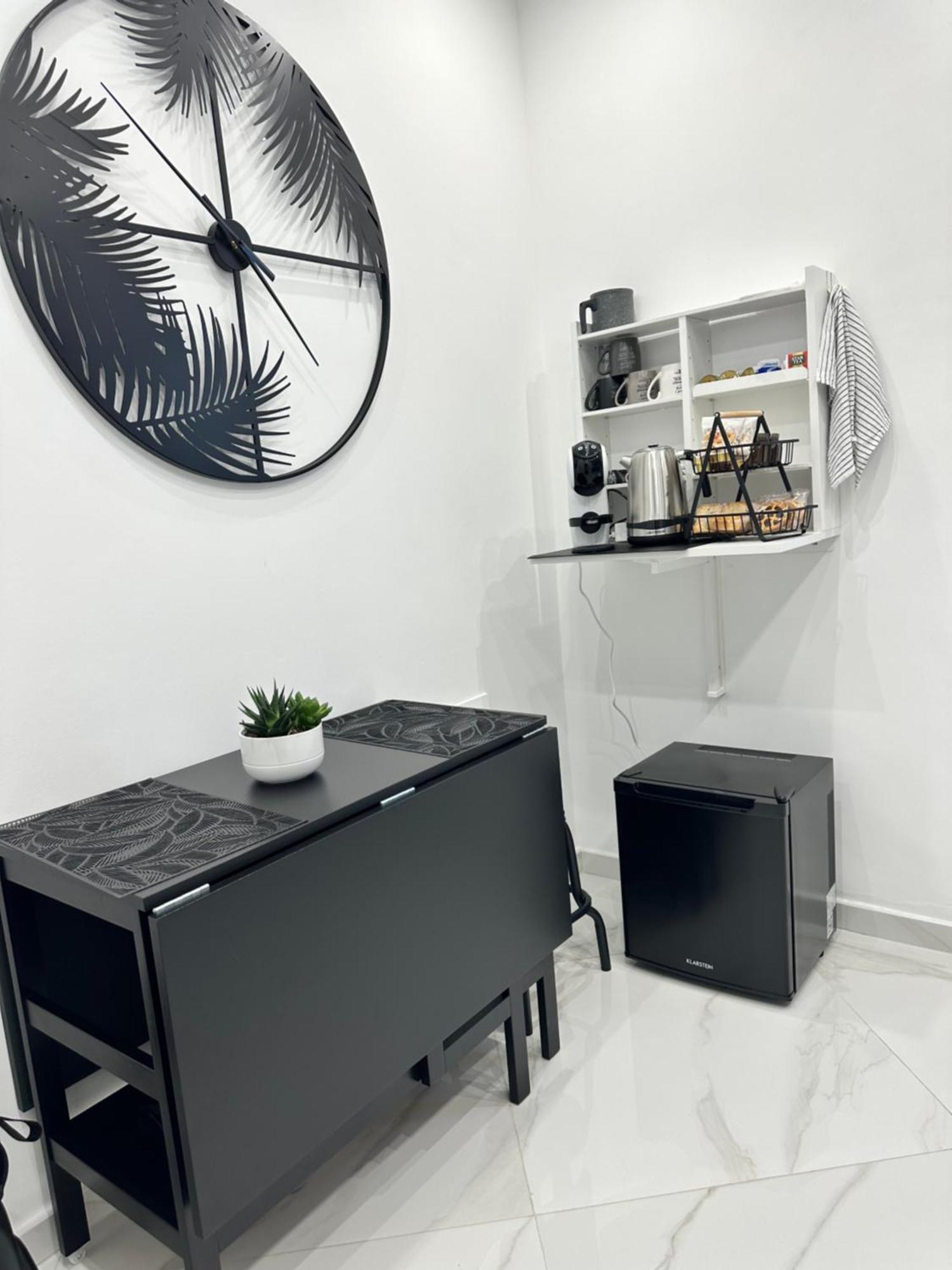 La Dimora Di Dominique Apartment Bari Luaran gambar